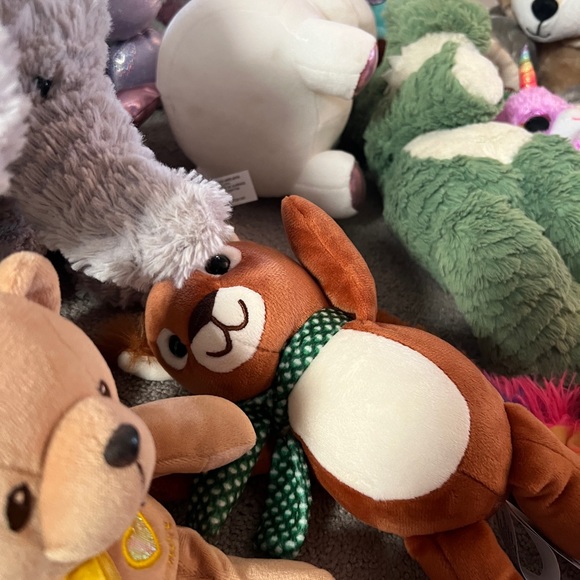 Big box of stuffy’s - Picture 2 of 3